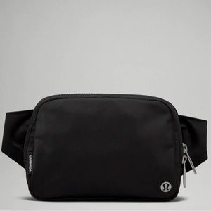 Lululemon *BRAND NEW* everyday waist bag fanny pack